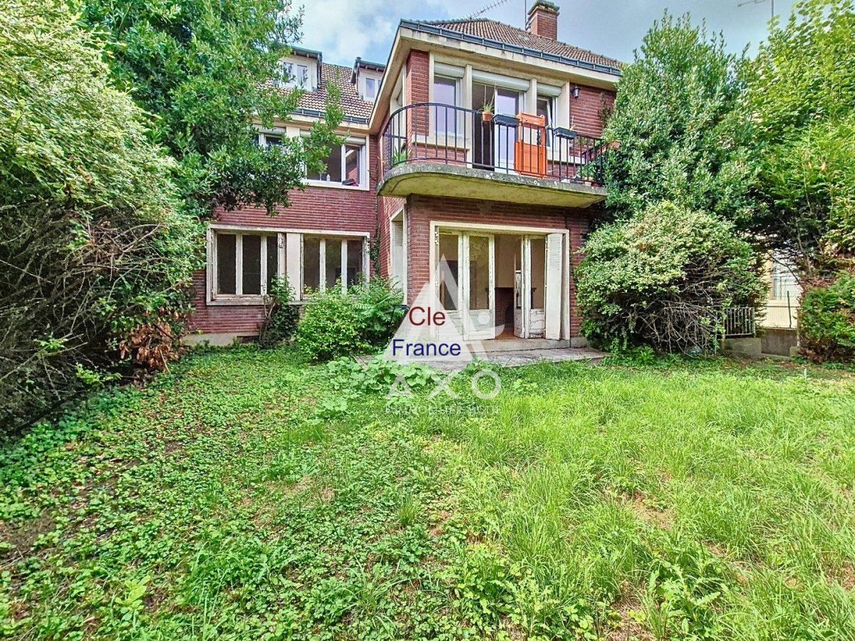 Picture of Home For Sale in Beauvais, Picardie, France