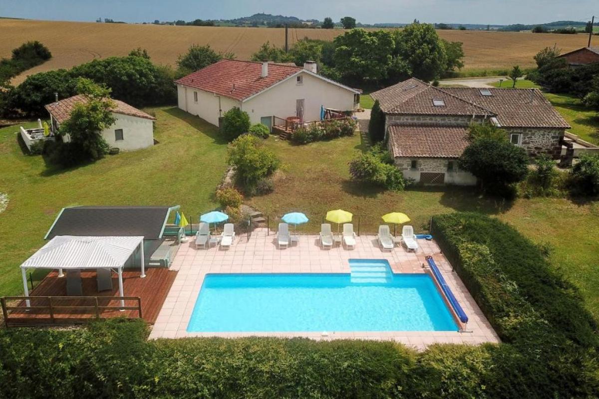 Picture of Home For Sale in Monbahus, Other, France
