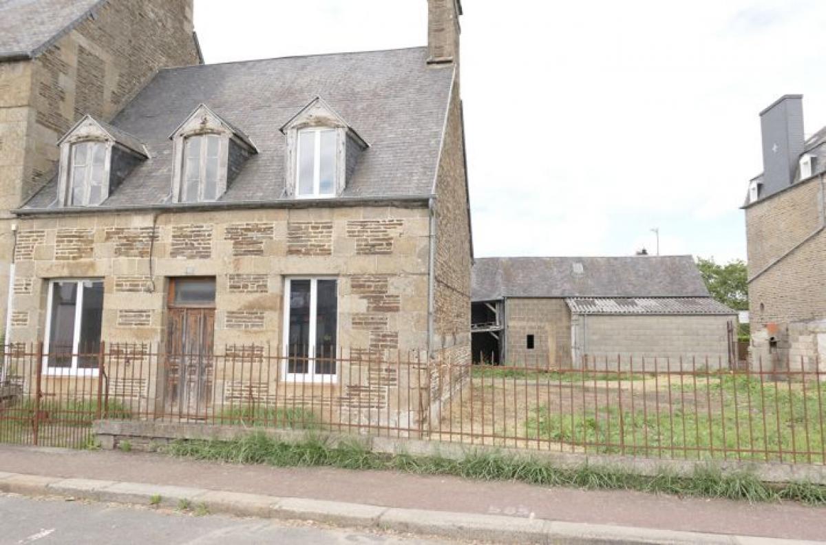 Picture of Home For Sale in Saint Hilaire Du Harcouet, Lower Normandy, France