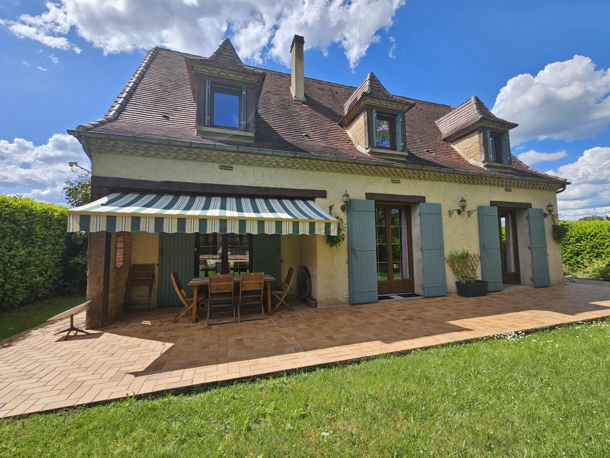 Picture of Home For Sale in Lalinde, Aquitaine, France