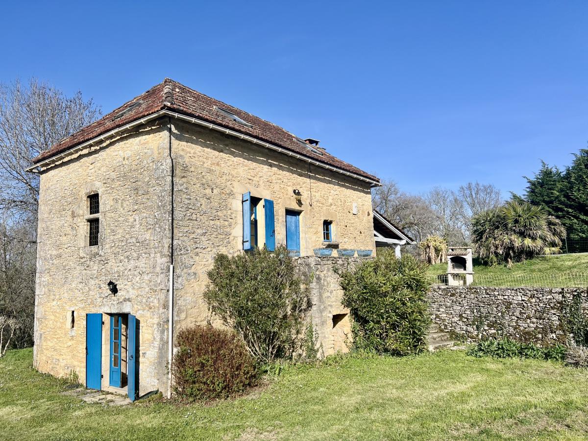 Picture of Home For Sale in Villefranche Du Perigord, Aquitaine, France