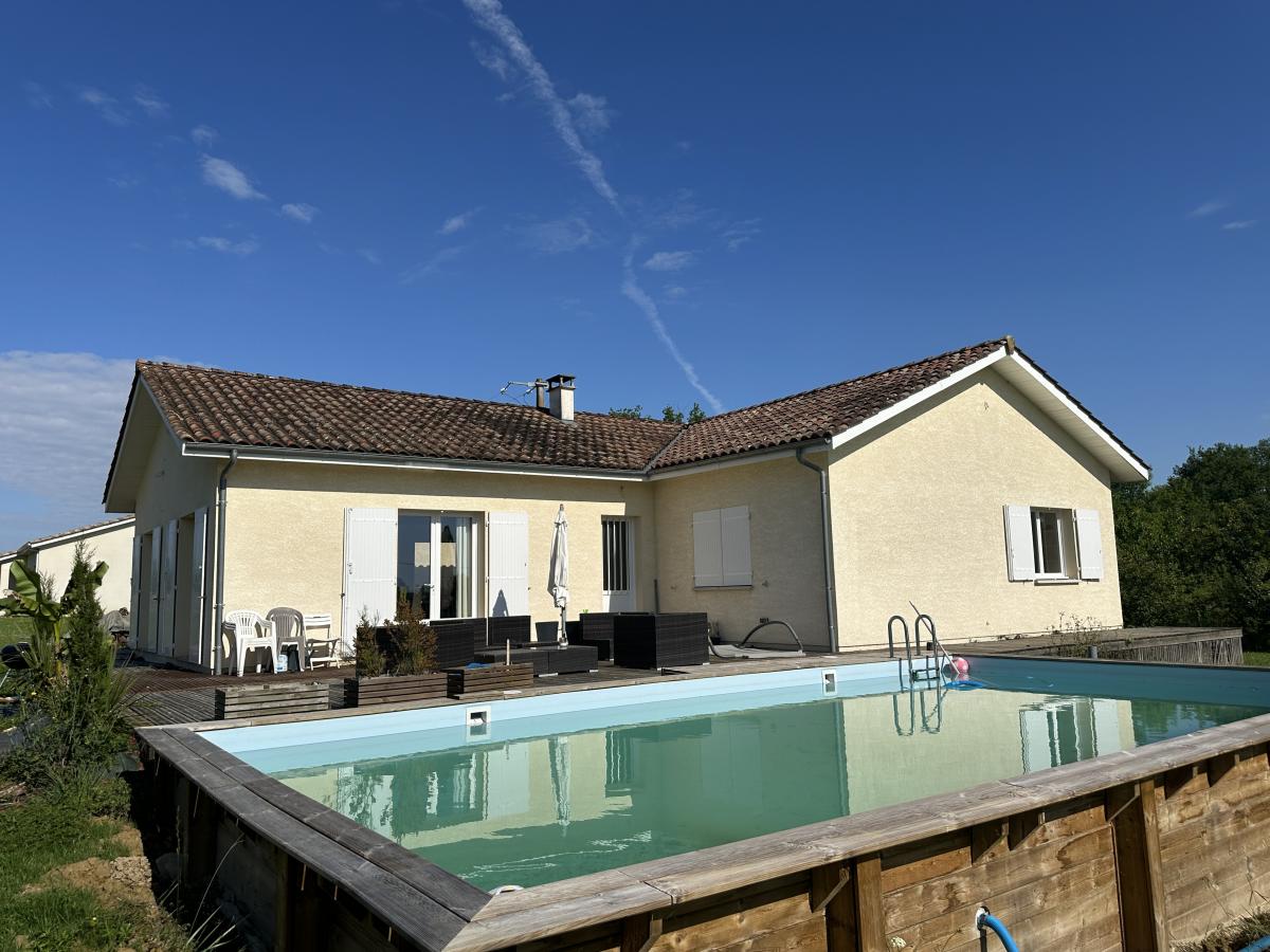 Picture of Home For Sale in Miramont De Guyenne, Other, France
