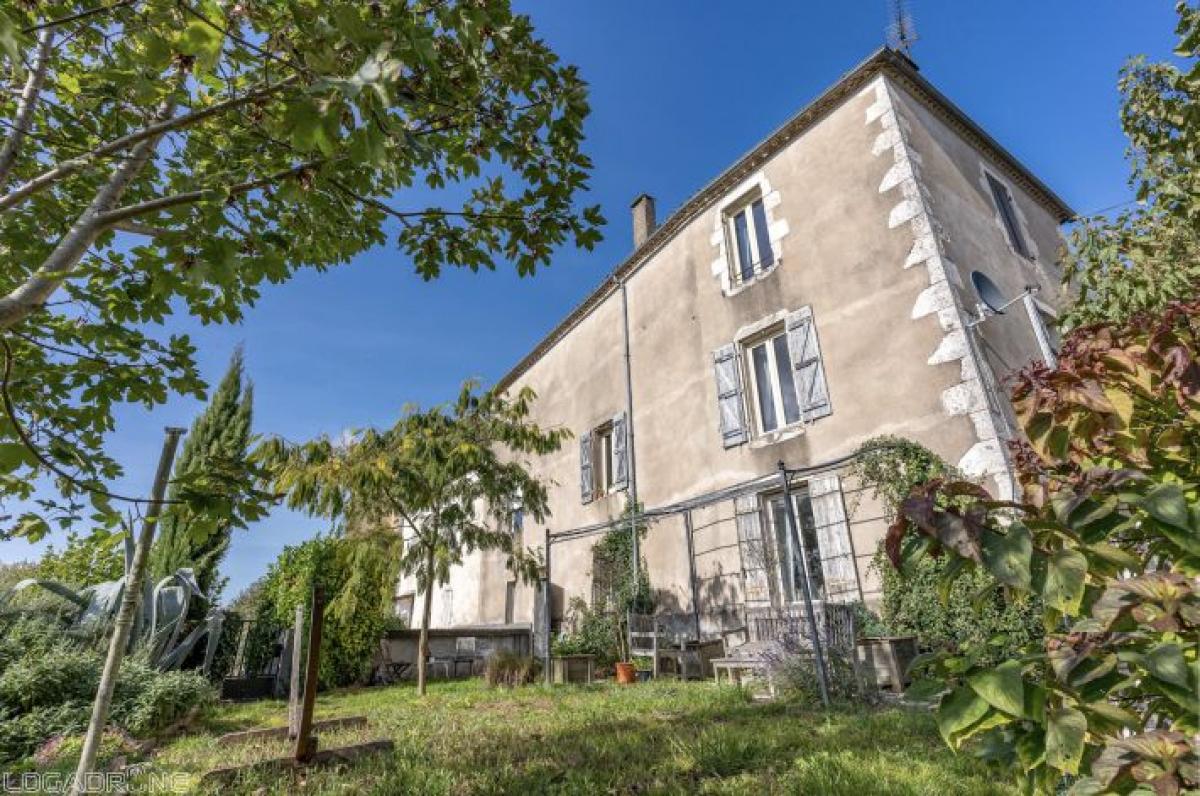 Picture of Home For Sale in Monflanquin, Lot Et Garonne, France