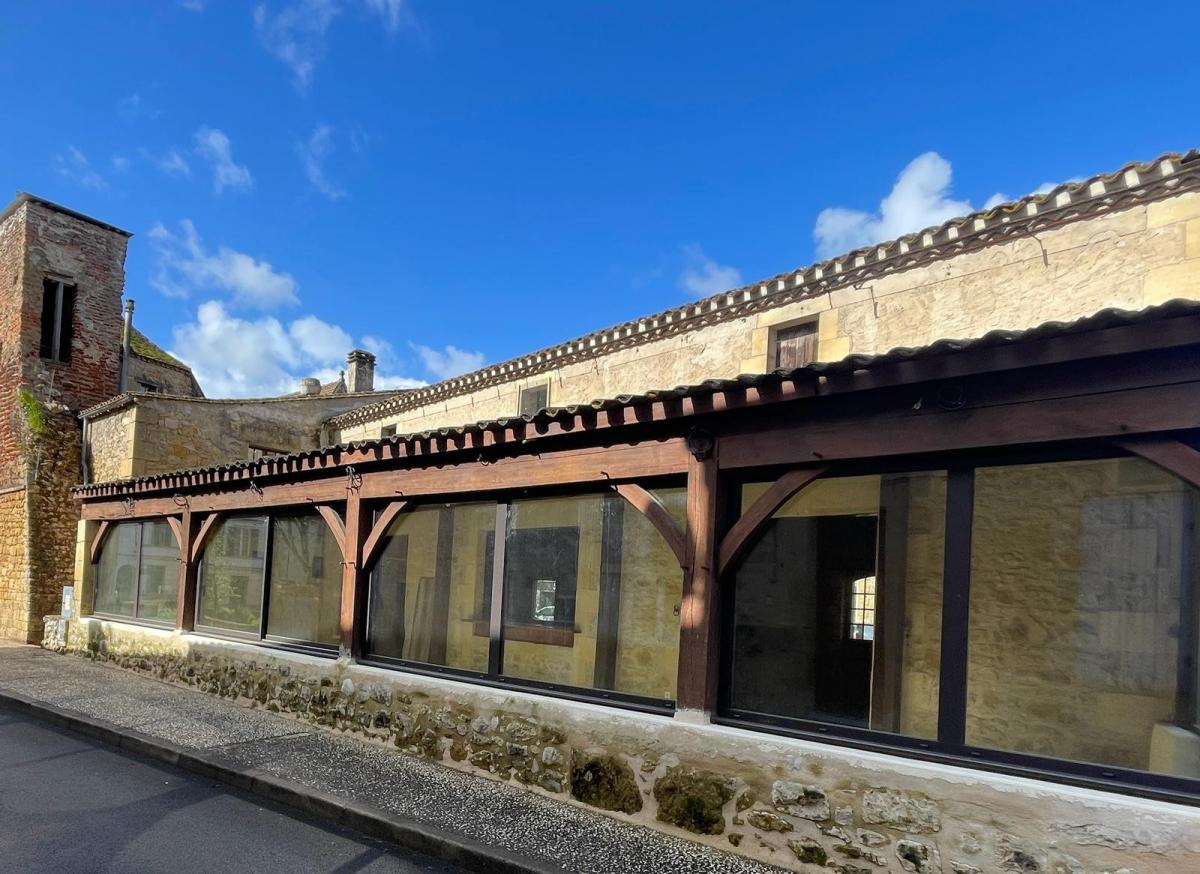 Picture of Commercial Building For Sale in Lalinde, Aquitaine, France