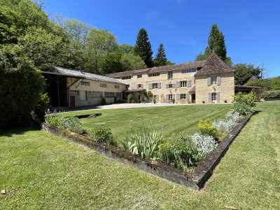 Home For Sale in Paunat, France