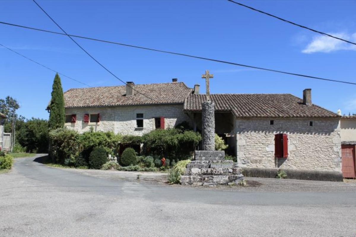 Picture of Home For Sale in Villereal, Aquitaine, France