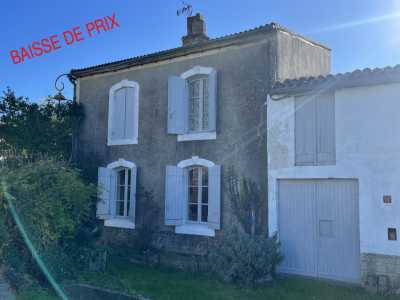 Home For Sale in Soumensac, France