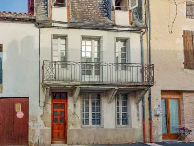 Home For Sale in Eymet, France