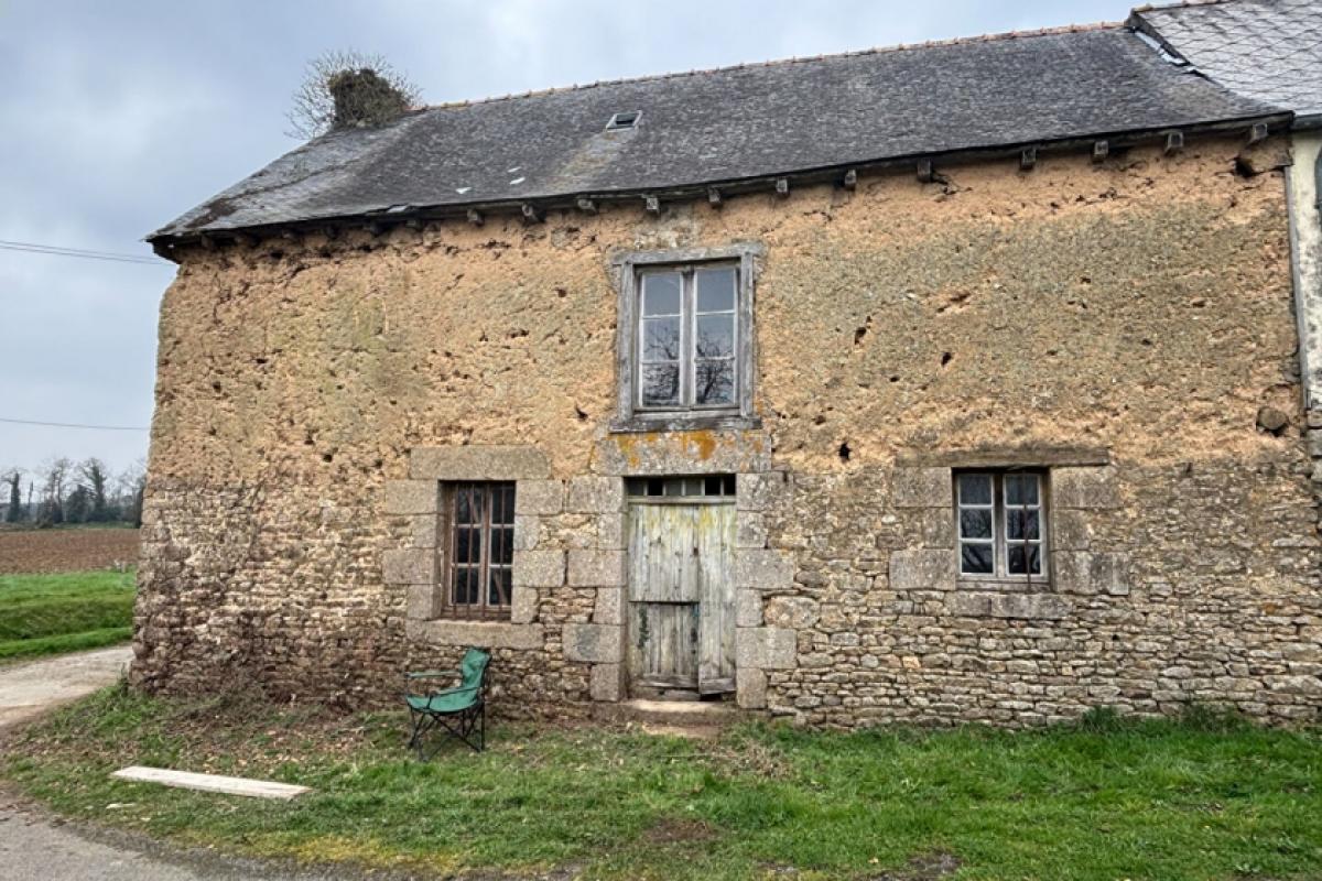 Picture of Home For Sale in Meneac, Morbihan, France