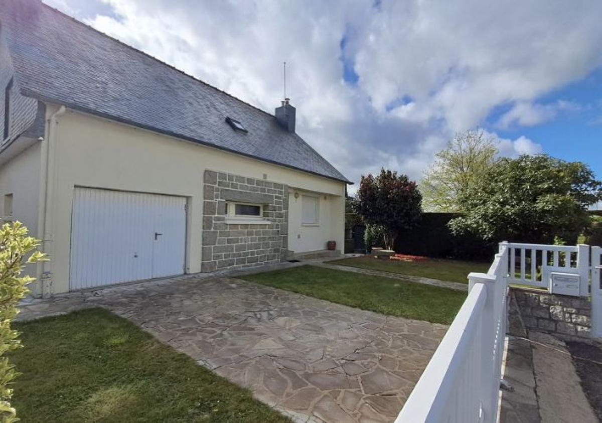 Picture of Home For Sale in Loudeac, Cotes D'Armor, France