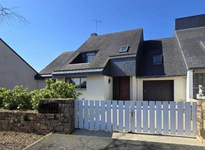 Home For Sale in Loudeac, France