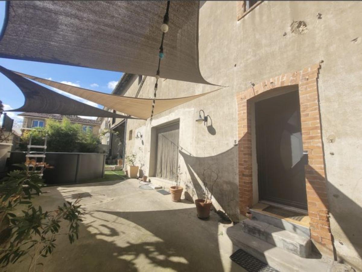 Picture of Home For Sale in Autignac, Languedoc Roussillon, France