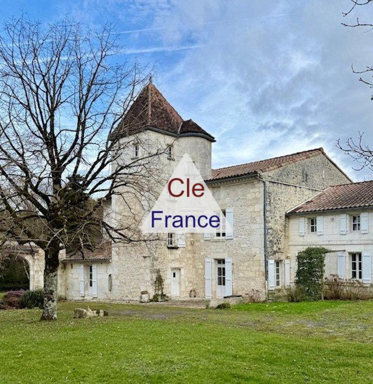 Picture of Home For Sale in Angouleme, Poitou Charentes, France