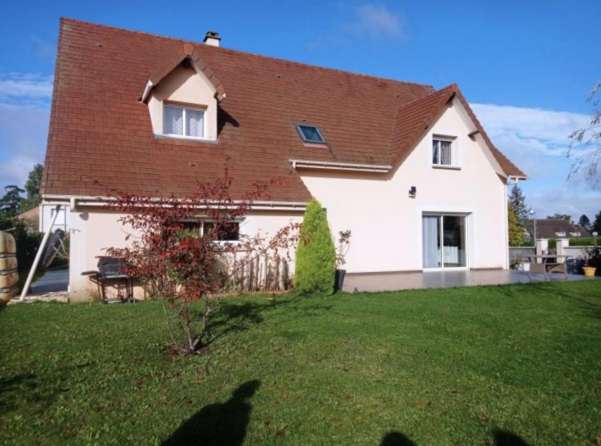 Picture of Home For Sale in Chartres, Centre, France