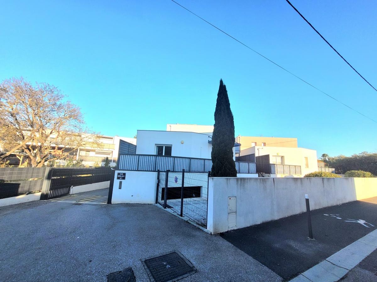 Picture of Apartment For Sale in Serignan, Other, France