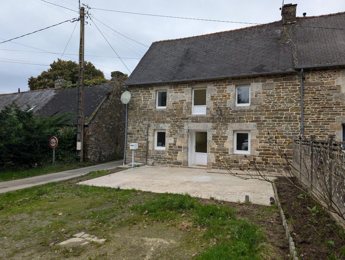 Picture of Home For Sale in Plemet, Cotes D'Armor, France