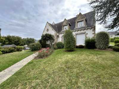 Home For Sale in Loudeac, France