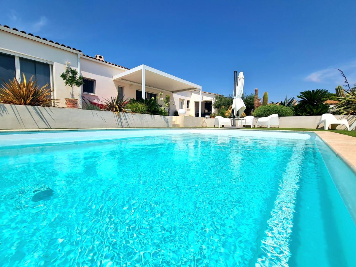 Picture of Villa For Sale in Bize Minervois, Languedoc Roussillon, France