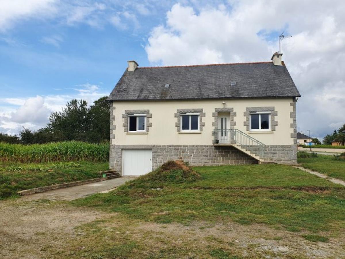 Picture of Home For Sale in Plemet, Cotes D'Armor, France