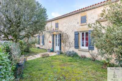 Home For Sale in Monpazier, France