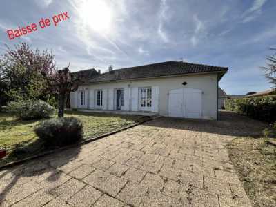 Home For Sale in Sigoules, France
