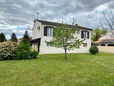 Home For Sale in Prigonrieux, France