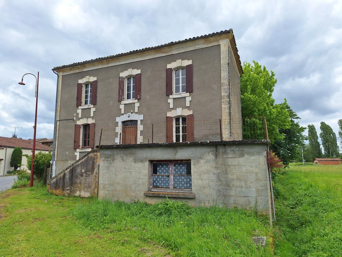 Picture of Home For Sale in Castillonnes, Other, France