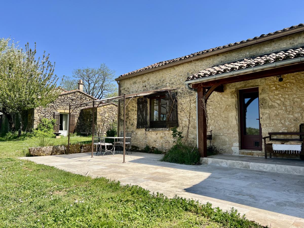 Picture of Home For Sale in Beaumont, Auvergne, France