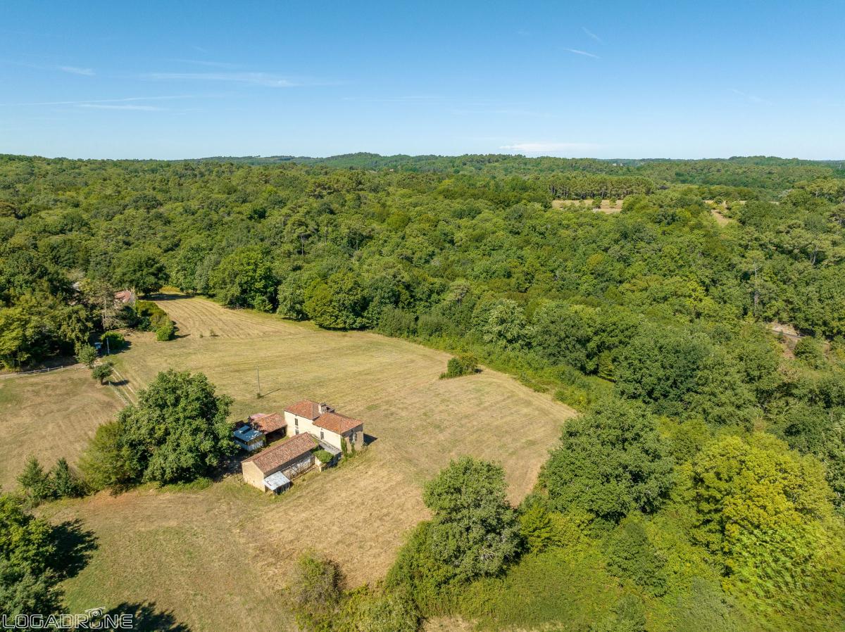 Picture of Home For Sale in Villefranche Du Perigord, Aquitaine, France