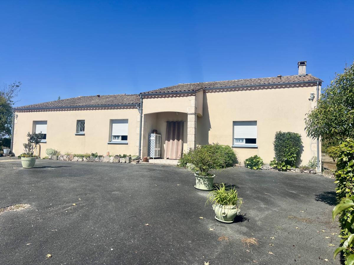 Picture of Home For Sale in Villereal, Aquitaine, France