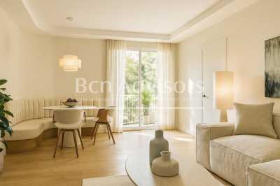 Apartment For Sale in Barcelona, Spain