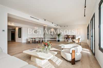 Apartment For Sale in Barcelona, Spain