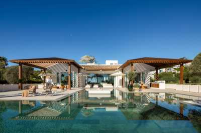 Villa For Sale in Nueva Andalucia, Spain