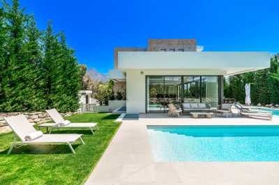 Villa For Sale in Nueva Andalucia, Spain