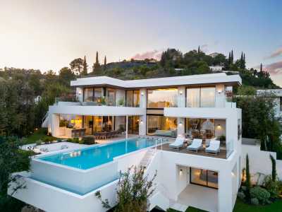 Villa For Sale in Benahavis, Spain