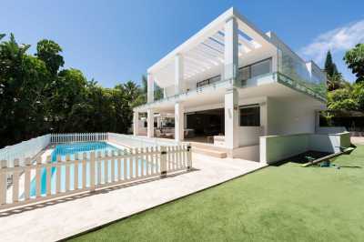 Villa For Sale in 