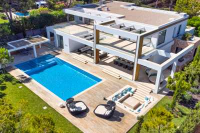 Villa For Sale in Santa Ponsa, Spain