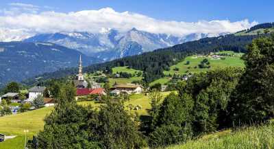 Apartment For Sale in Combloux, France
