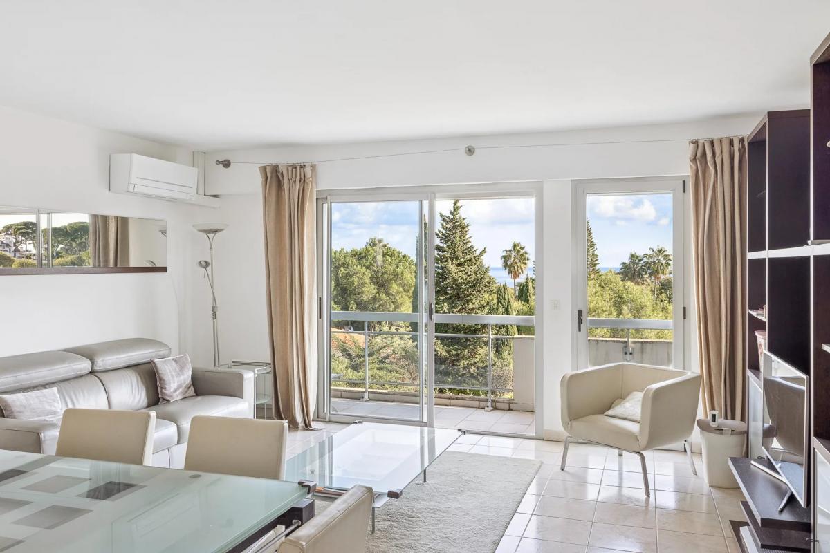 Picture of Apartment For Sale in Antibes, Cote d'Azur, France
