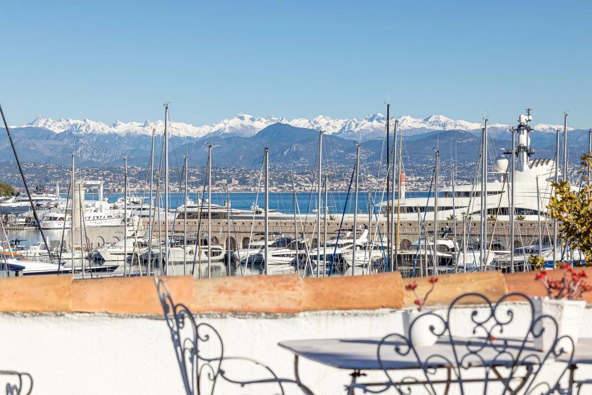 Picture of Apartment For Sale in Antibes, Cote d'Azur, France