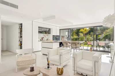 Apartment For Sale in 