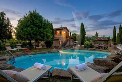 Home For Sale in Civitella In Val Di Chiana, Italy