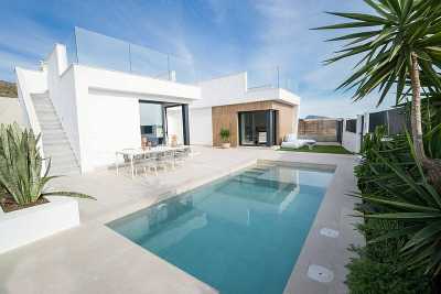 Villa For Sale in Altaona Golf, Spain