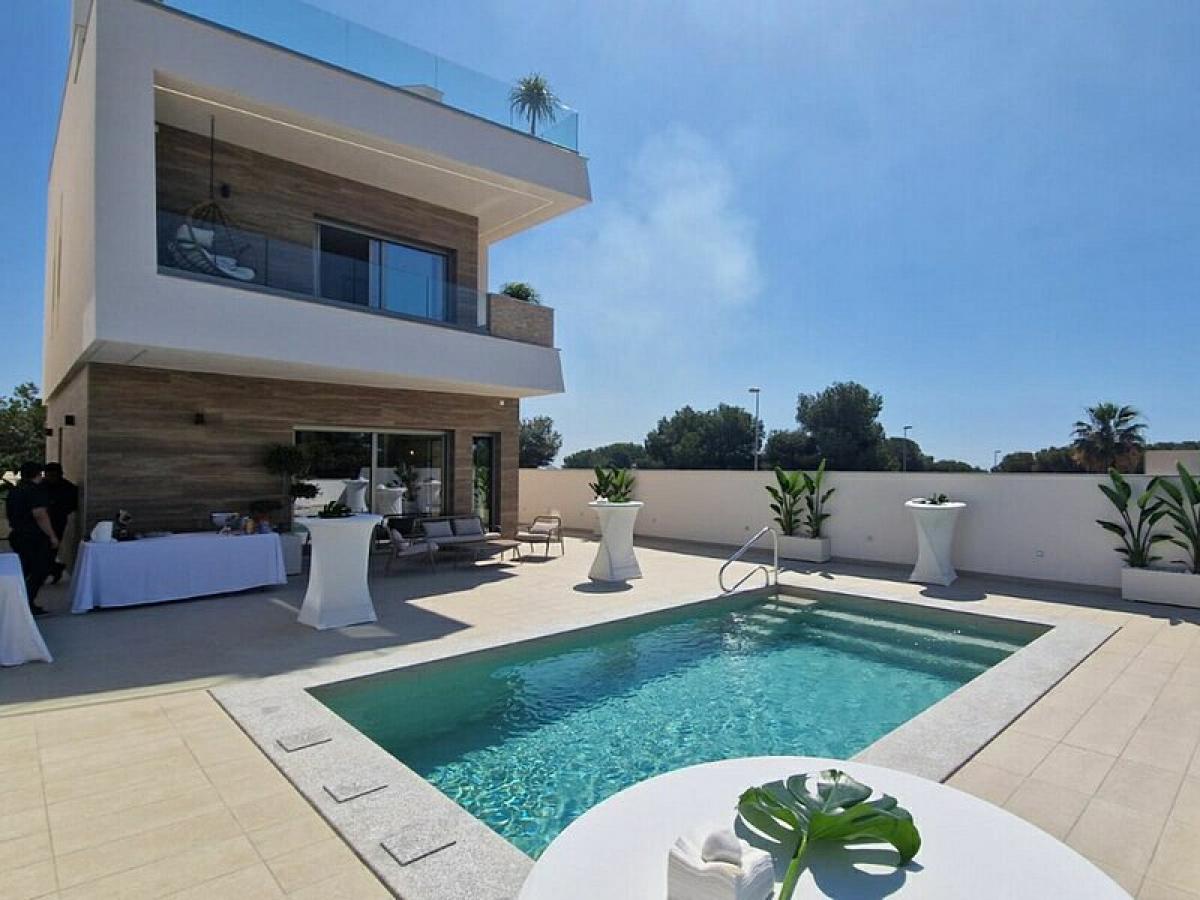 Picture of Villa For Sale in Pilar De La Horadada, Alicante, Spain