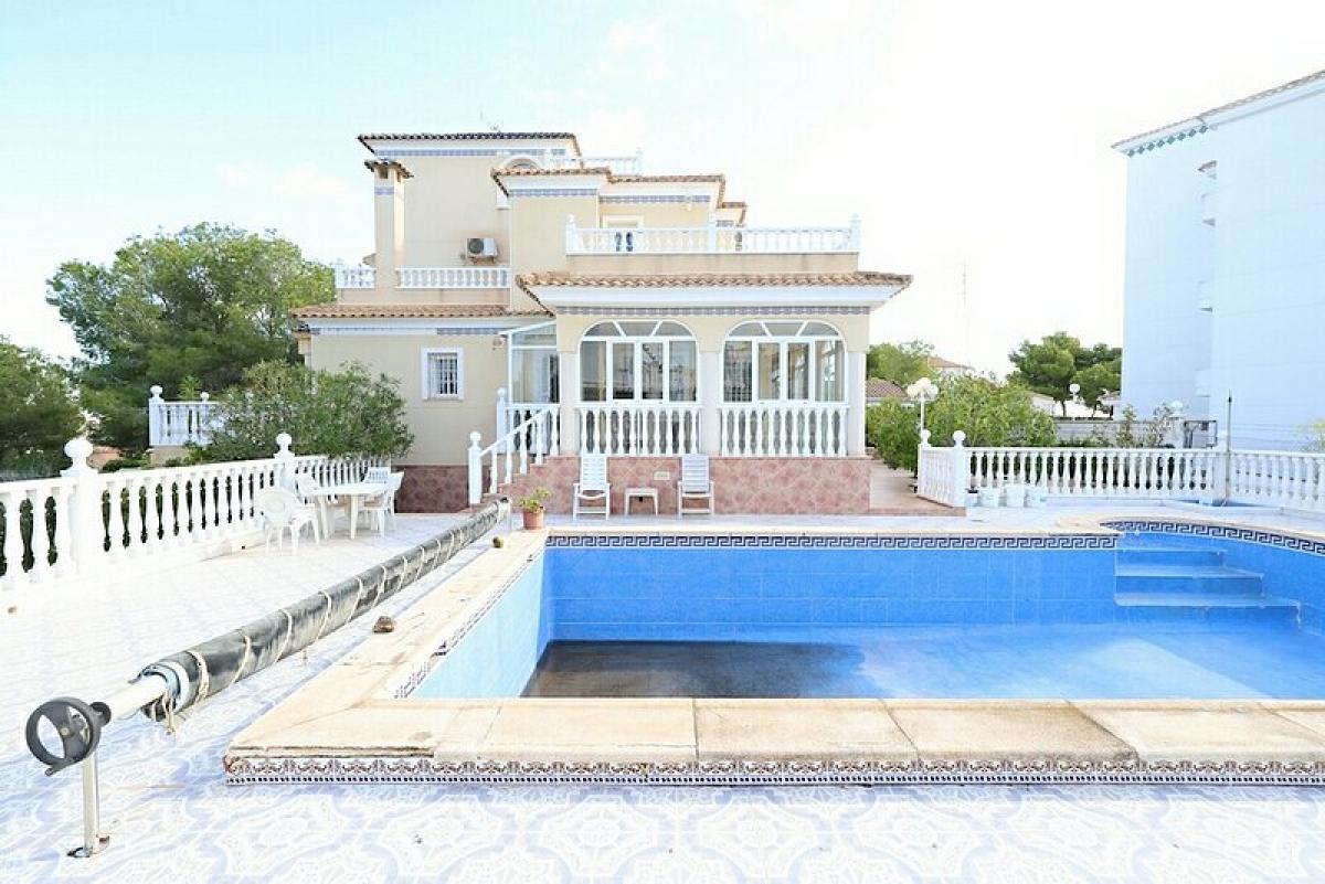 Picture of Villa For Sale in Orihuela Costa, Alicante, Spain