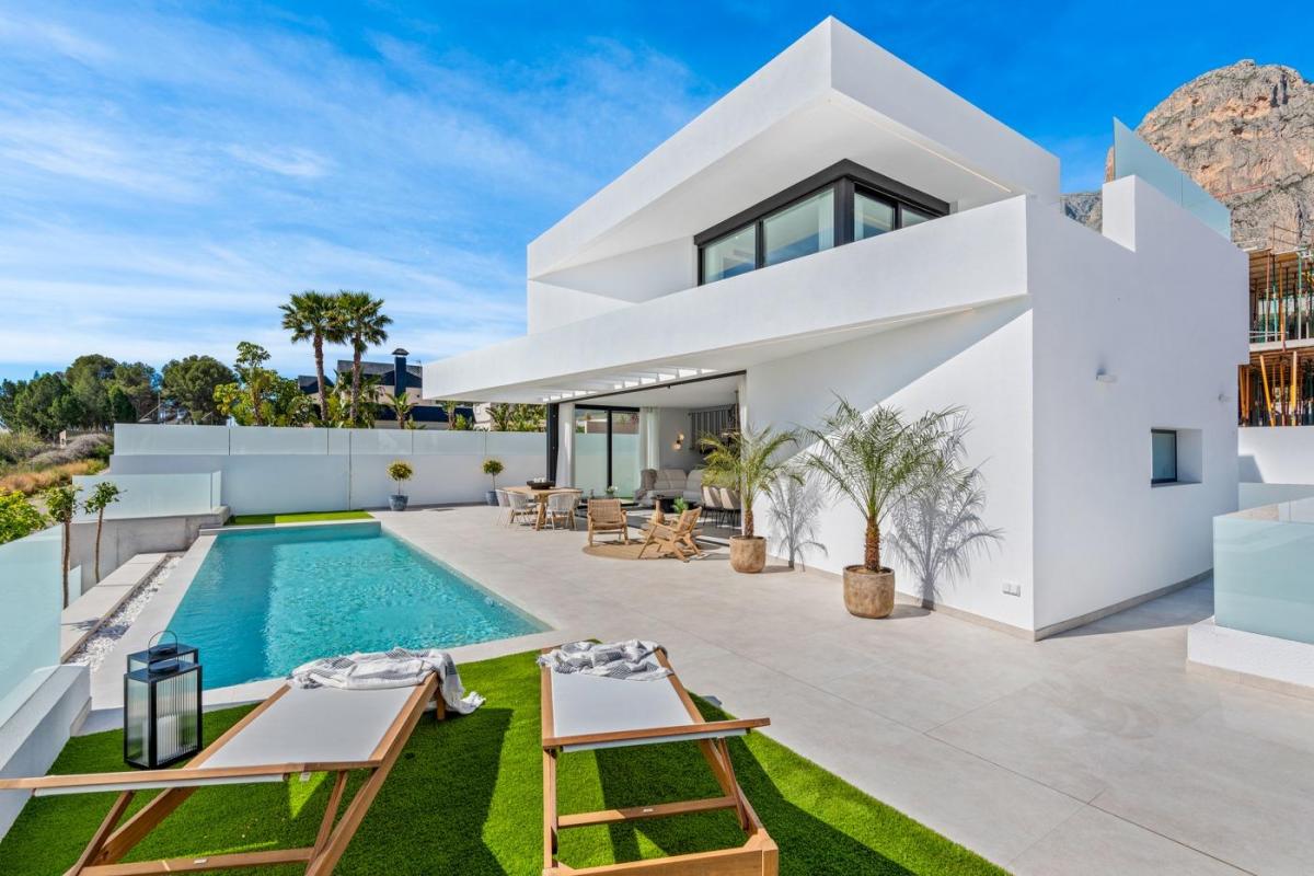 Picture of Villa For Sale in Polop, Alicante, Spain