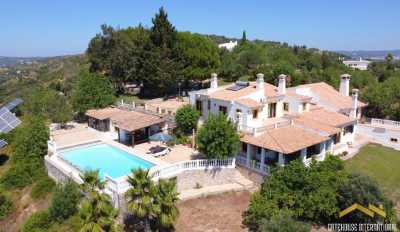 Villa For Sale in Estoi, Portugal