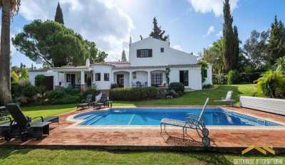 Villa For Sale in 