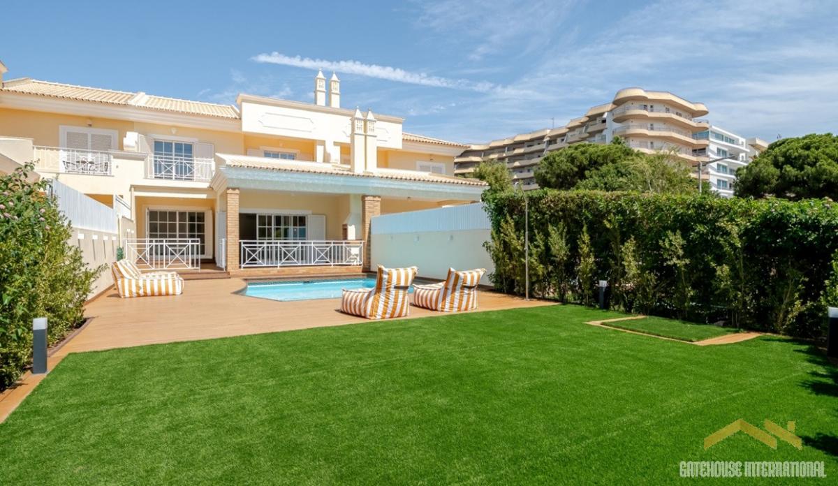 Picture of Villa For Sale in Vilamoura, Algarve, Portugal