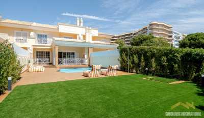 Villa For Sale in Vilamoura, Portugal